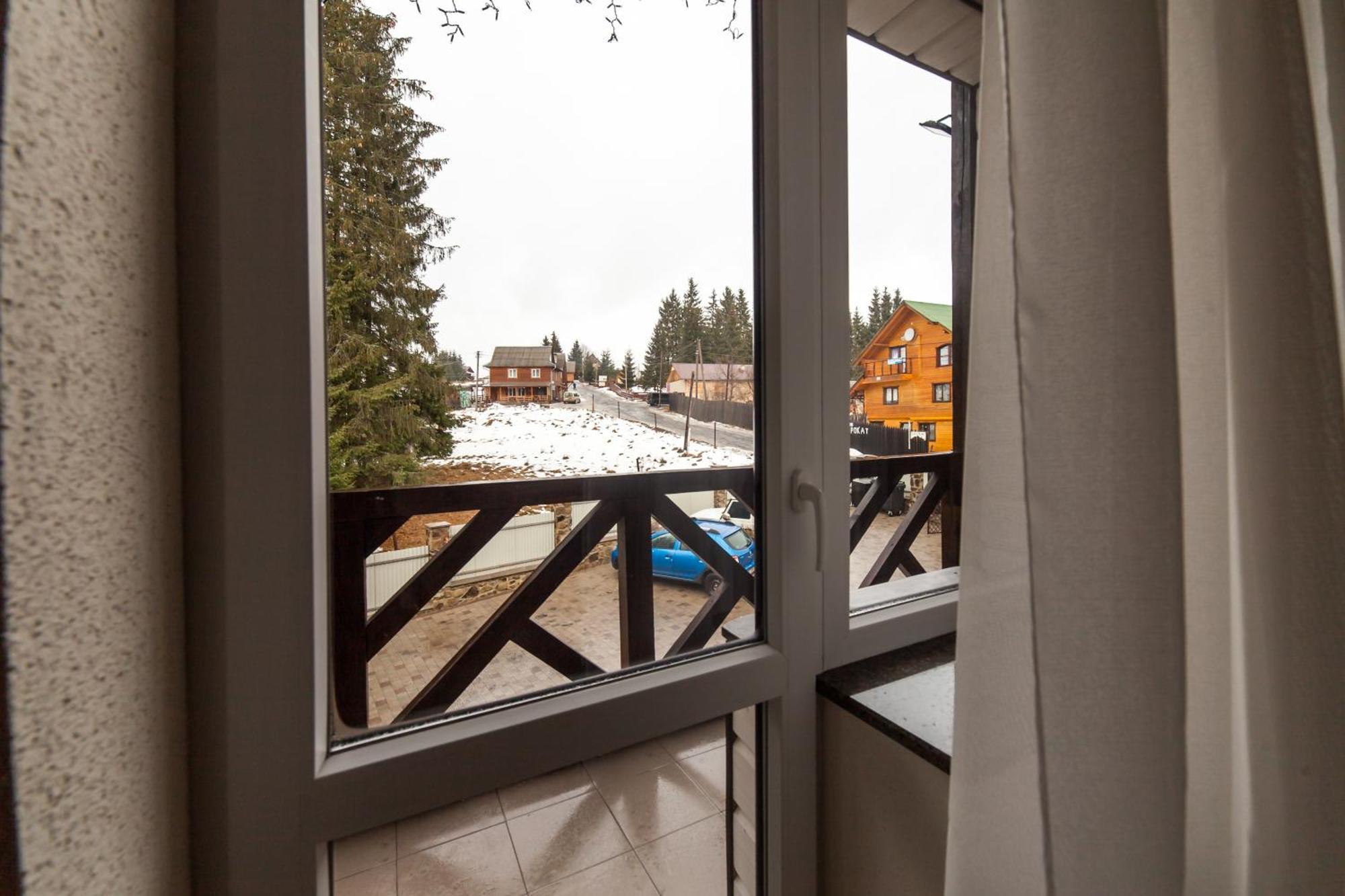 Alpiyskiy Yablunytsya Chambre photo