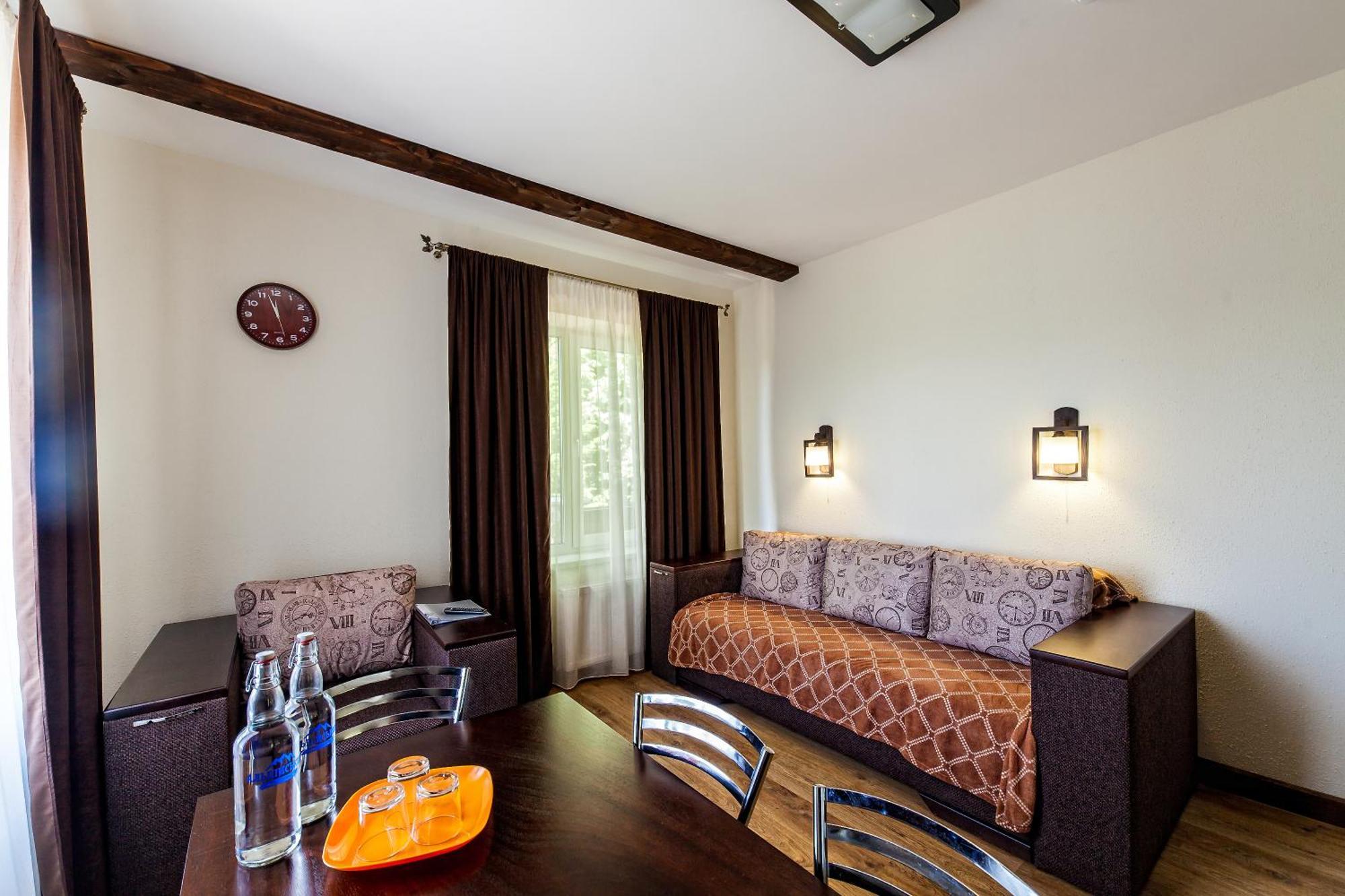 Alpiyskiy Yablunytsya Chambre photo