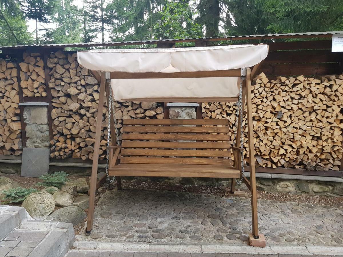 Alpiyskiy Yablunytsya Extérieur photo